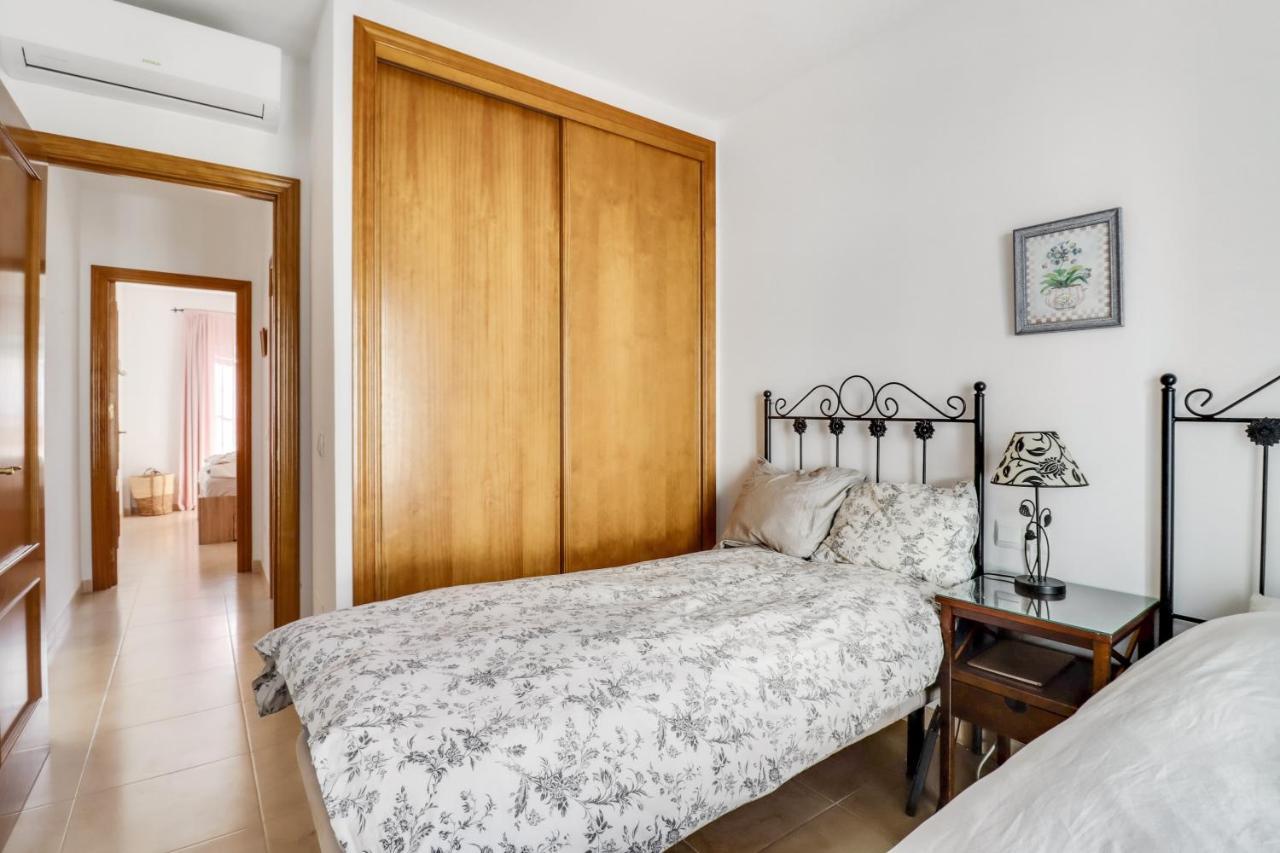 Apartament Apt Nerja Chimenea With Ocean View, A/C, & Fiber Zewnętrze zdjęcie