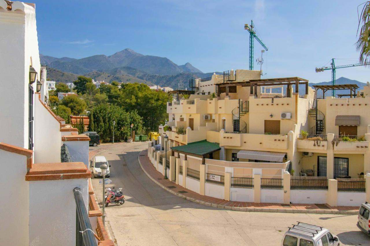 Apartament Apt Nerja Chimenea With Ocean View, A/C, & Fiber Zewnętrze zdjęcie